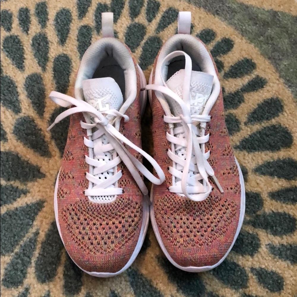 🌟APL Multi Color Athletic Shoes sz. 7🌟